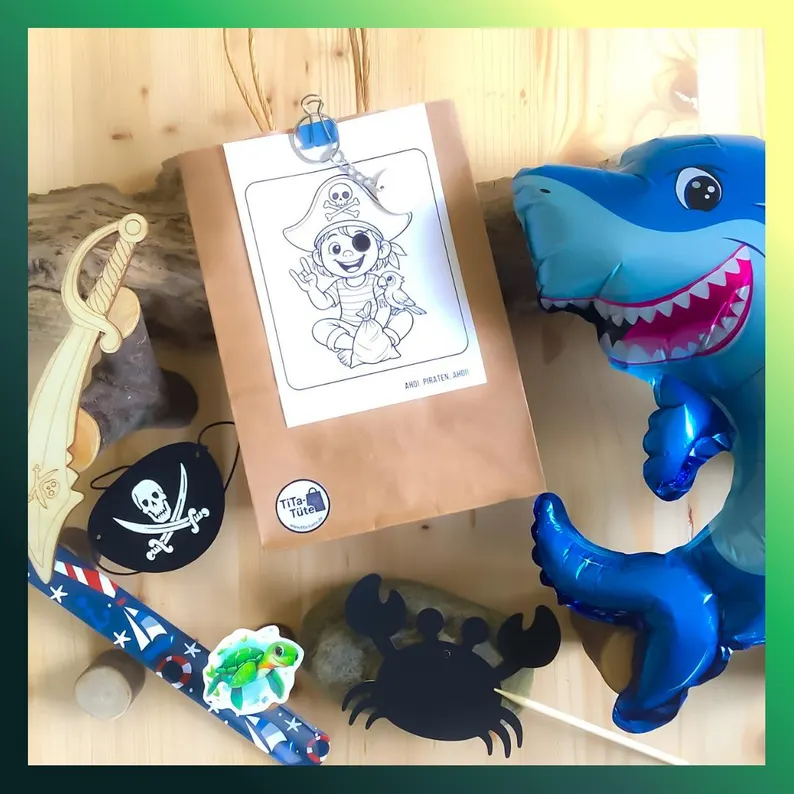 Fertig zusammengestellte Piraten-Mitgebseltüte mit Holzsäbel, Augenklappe, Ballon und Kreativartikeln
